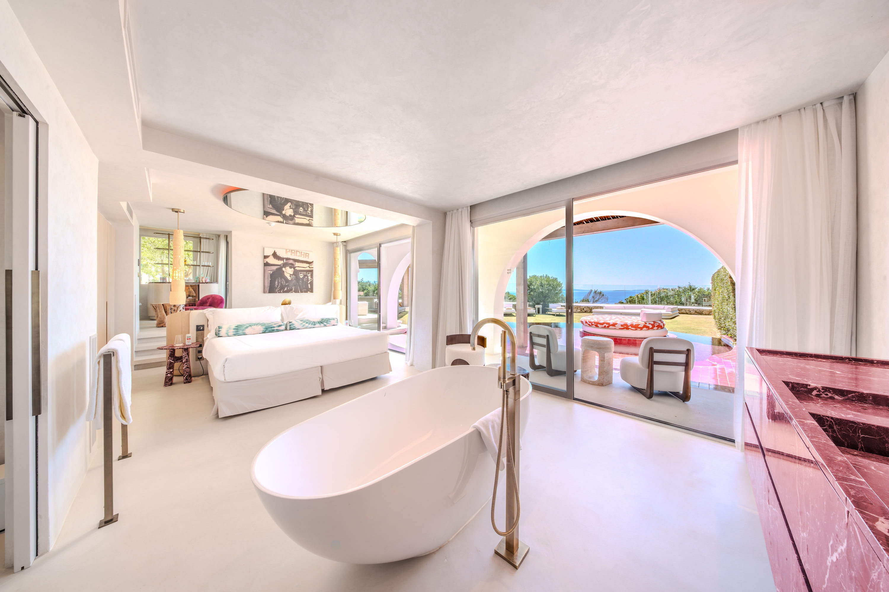 Cherry Suite with XL Pool | Destino Five Ibiza